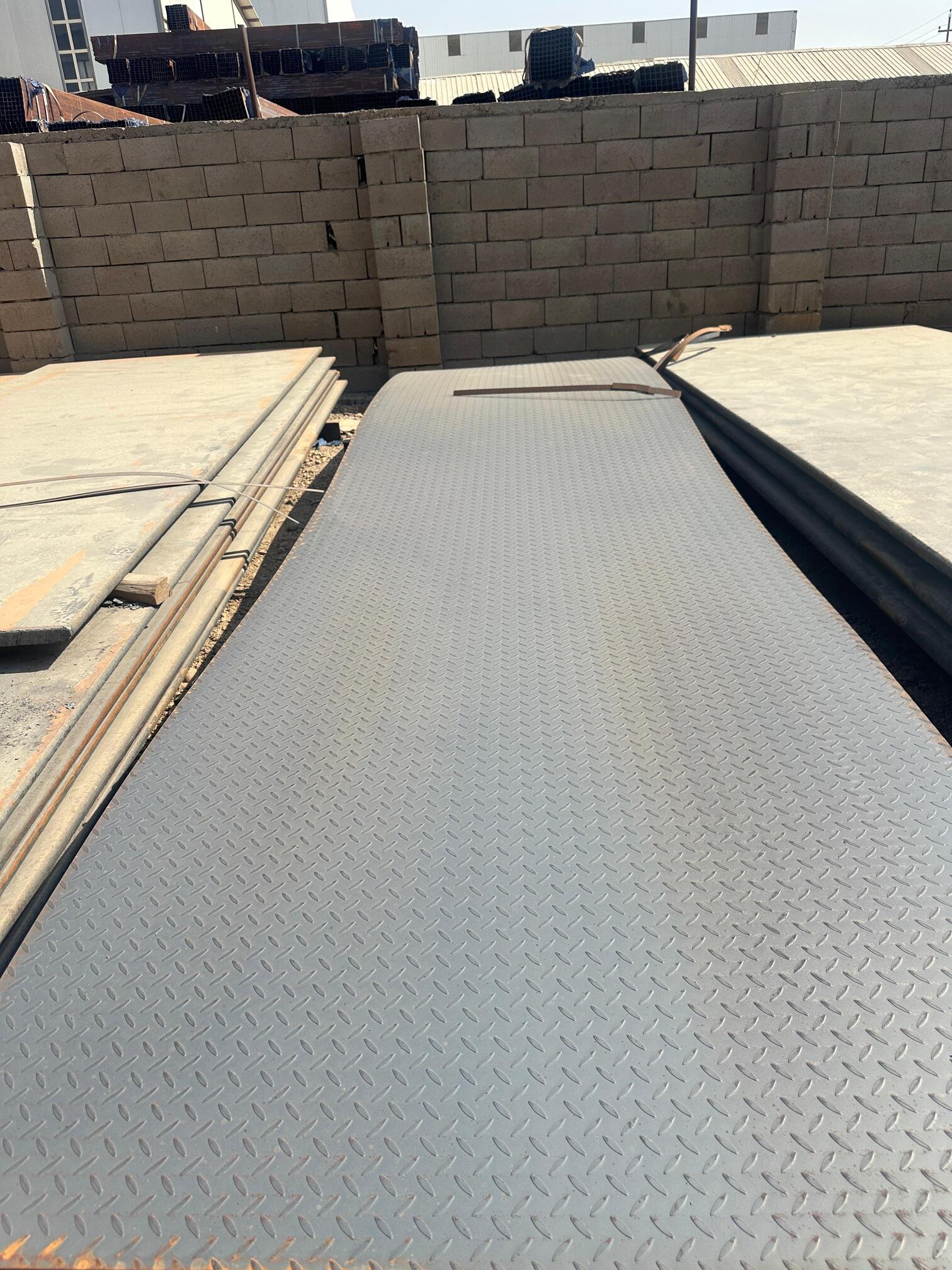 Chequered Steel Plates